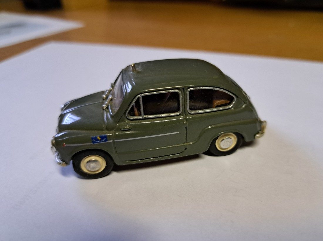 FIAT 600 in scala 1:43
