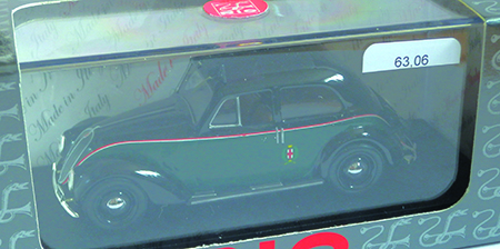 FIAT 1500 in scala 1:43