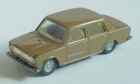 FIAT 124 in scala 1:43