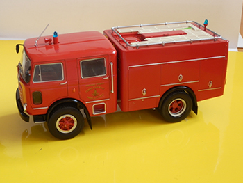 OM OM VARI 1:43 scale