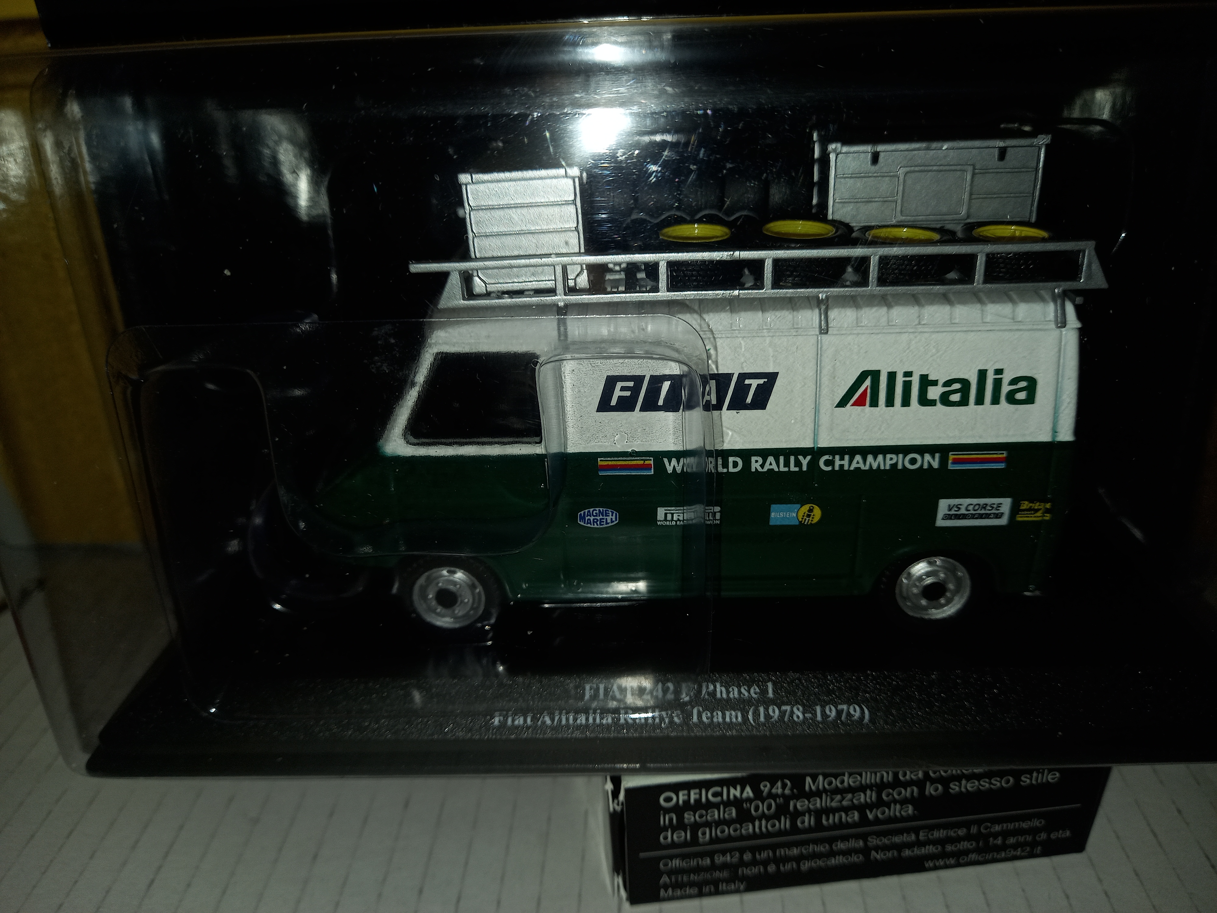 FIAT 242 1:43 scale