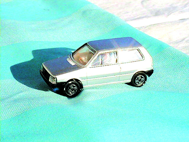 FIAT UNO in scala 1:43