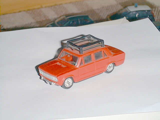FIAT 124 1:43 scale