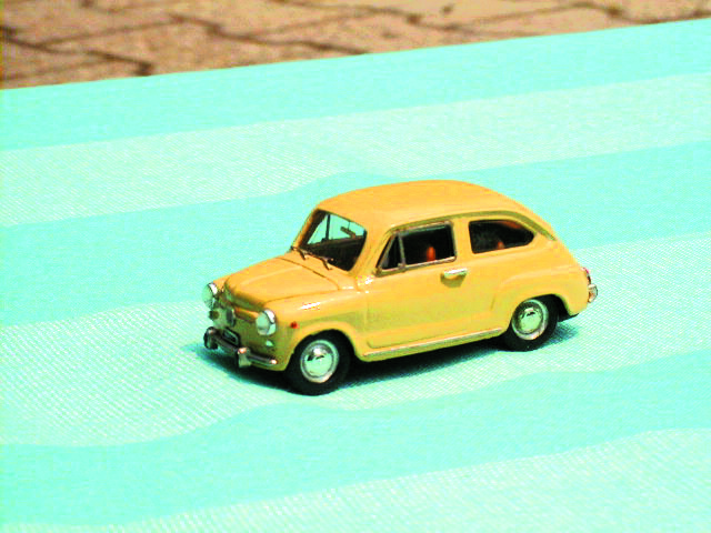 FIAT 600 in scala 1:43