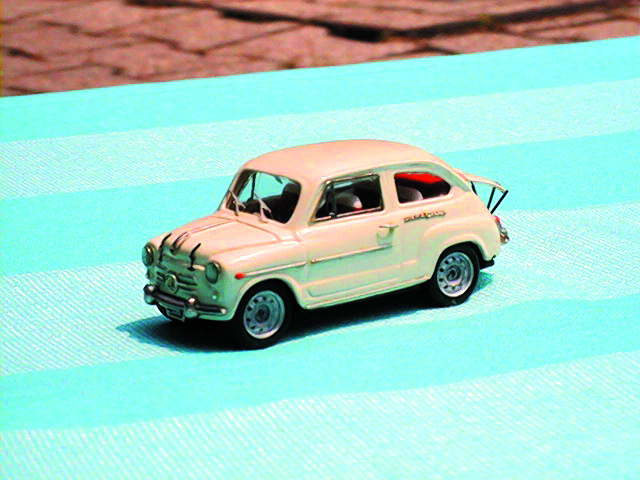 FIAT 600