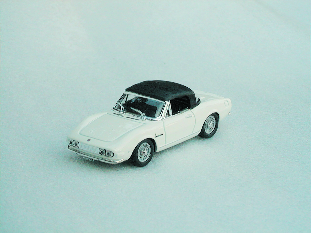 FIAT DINO 1:43 scale