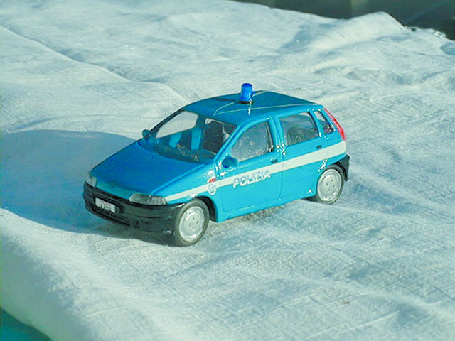 FIAT PUNTO POLIZIA in scala 1:43