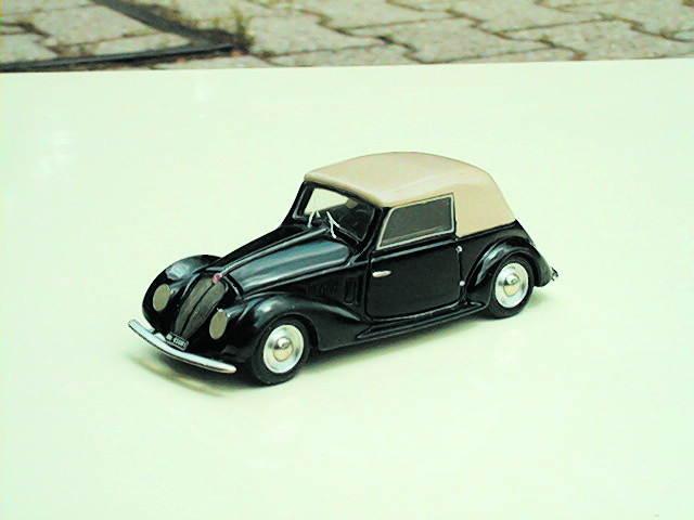 FIAT 1500 1:43 scale