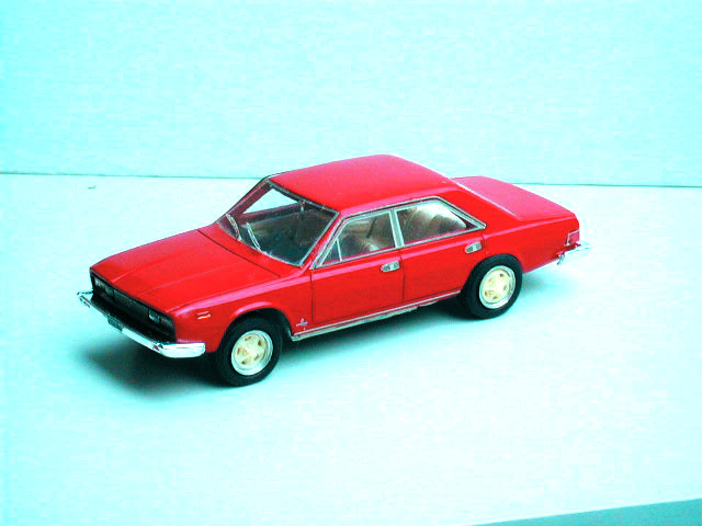 FIAT 130 in scala 1:43