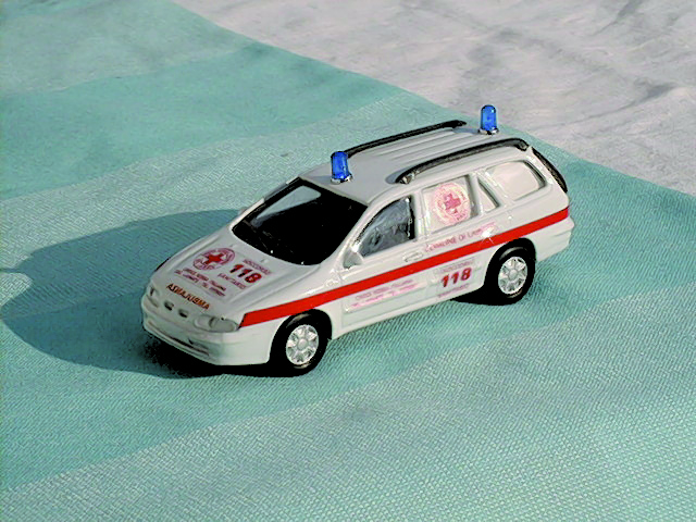 FIAT AMBULANZE in scala 1:43