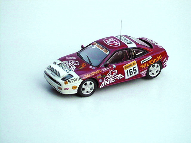 FIAT 2000 in scala 1:43