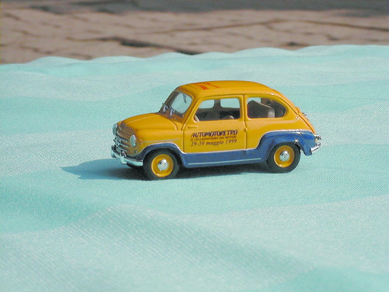 FIAT 600 1:43 scale