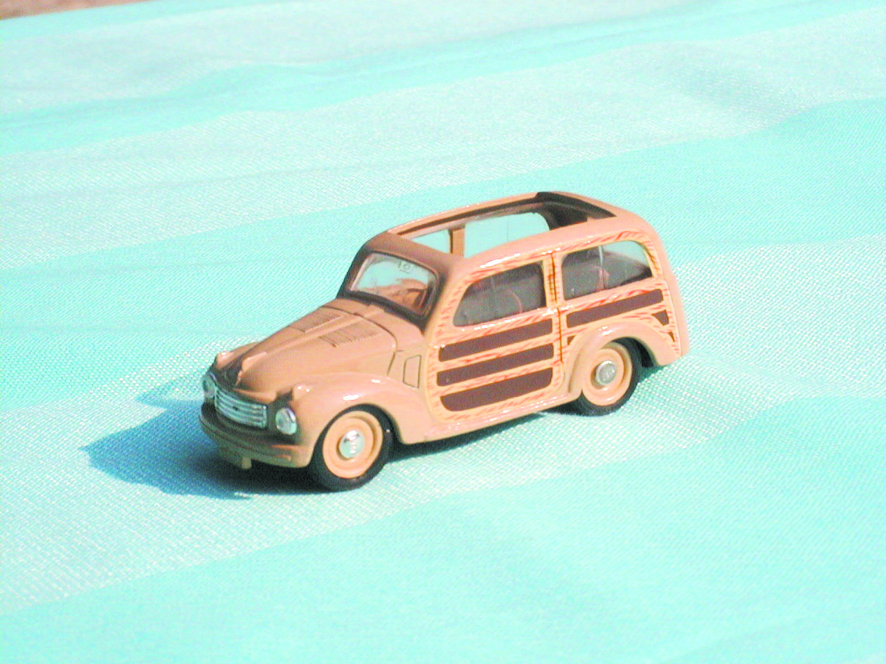 FIAT 500 GIARDINETTA 1:43 scale