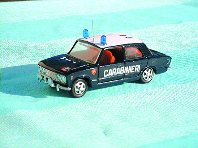 FIAT 124 in scala 1:43