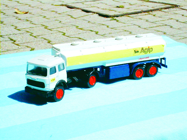 OM 190 in scala 1:43