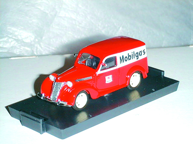FIAT 1100 FURGONI 1:43 scale