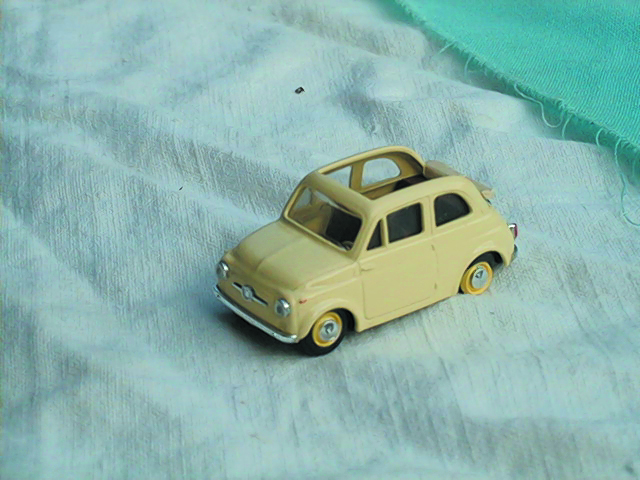 FIAT 500 in scala 1:43