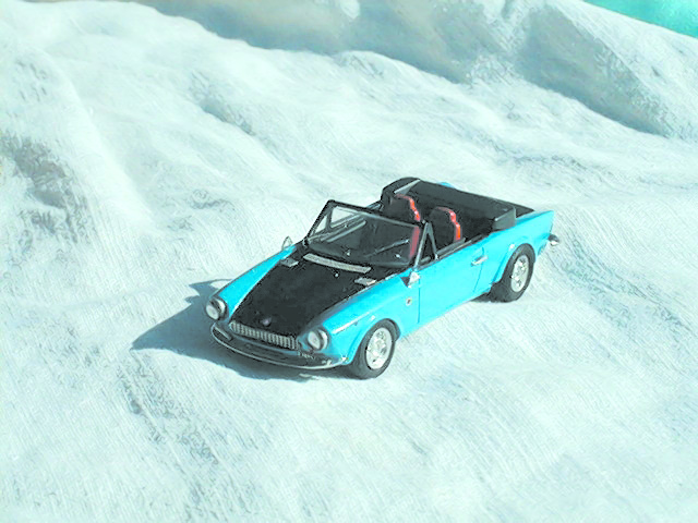 SEAT 124 CABRIO in scala 1:43
