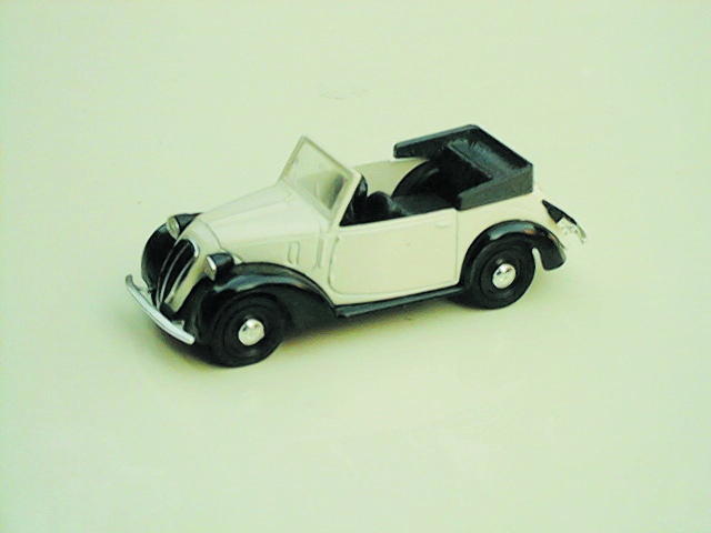 FIAT 508 CABRIO in scala 1:43
