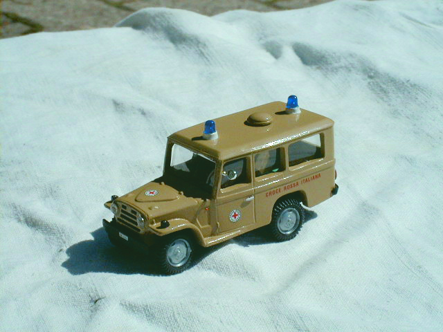 IVECO AMBULANZE 1:43 scale