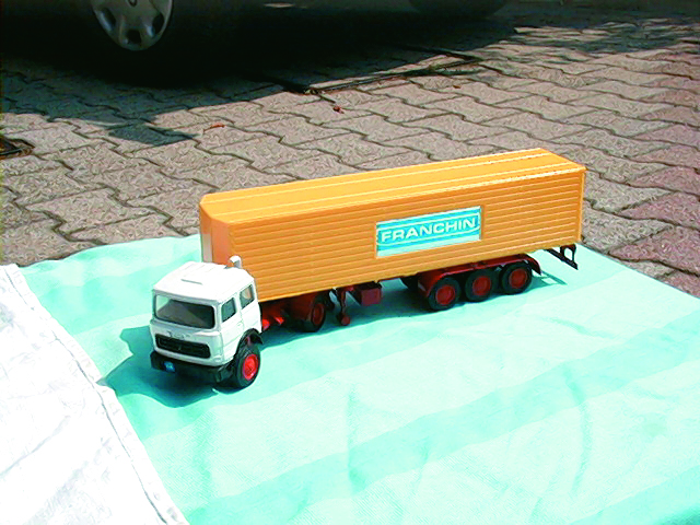 OM 190 1:43 scale