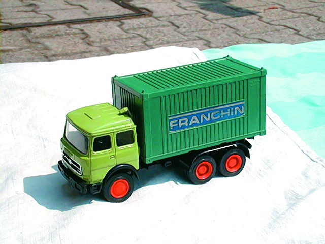 IVECO 170 in scala 1:43