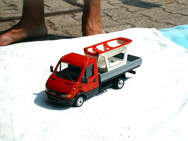 IVECO DAILY in scala 1:43