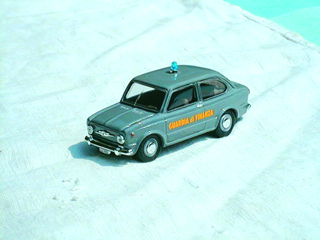 FIAT 850 1:43 scale