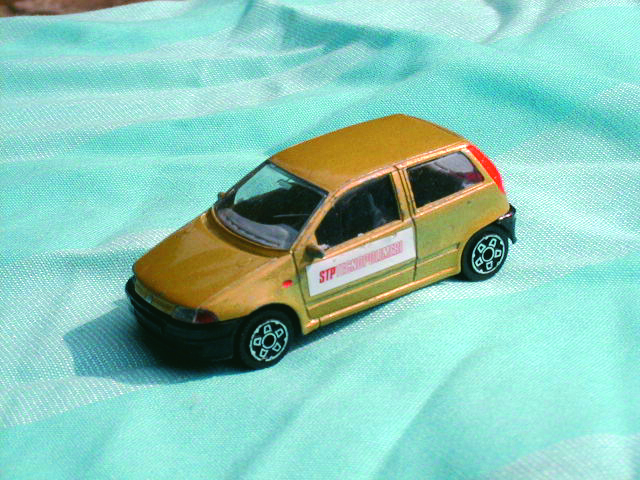 FIAT PUNTO in scala 1:43