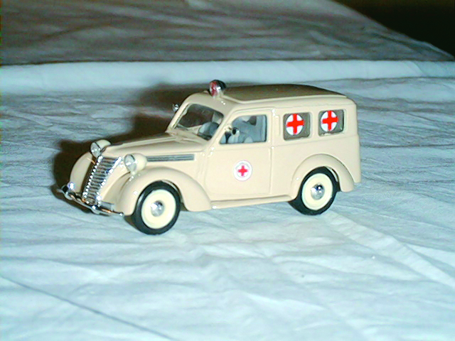 FIAT AMBULANZE in scala 1:43