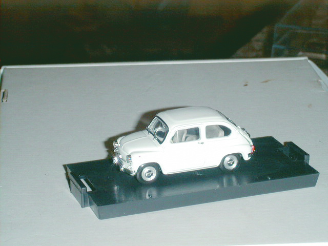 FIAT 600 in scala 1:43