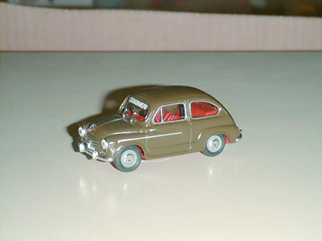 FIAT 600 in scala 1:43