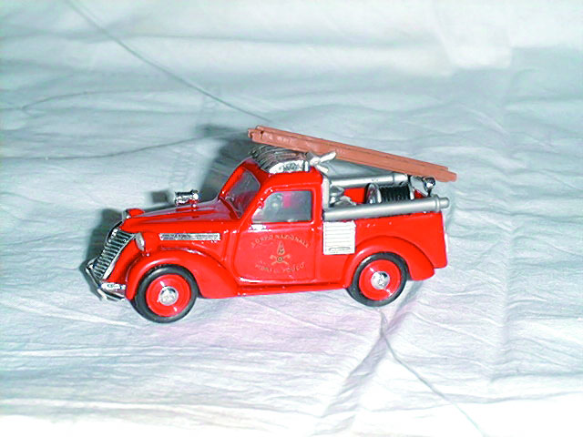 FIAT 1100 FURGONI 1:43 scale