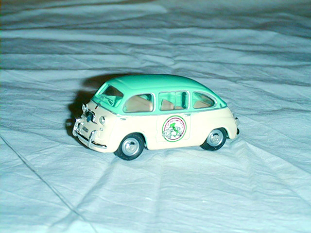 FIAT MULTIPLA in scala 1:43
