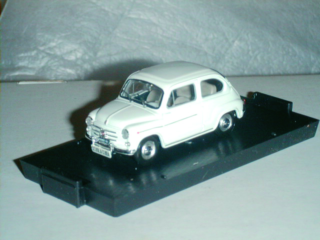 FIAT 600 in scala 1:43