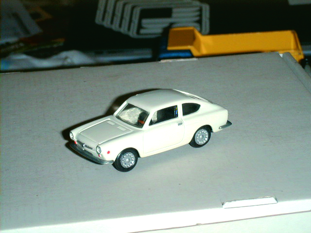 FIAT 850 COUPE in scala 1:43