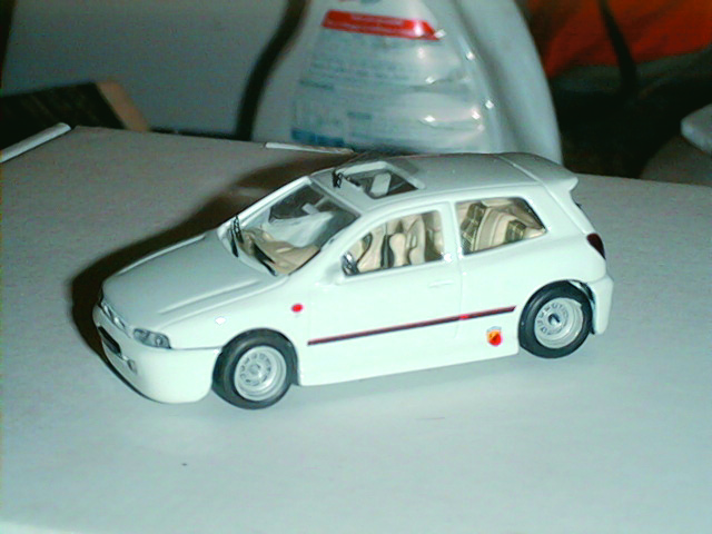 FIAT BRAVO 1:43 scale