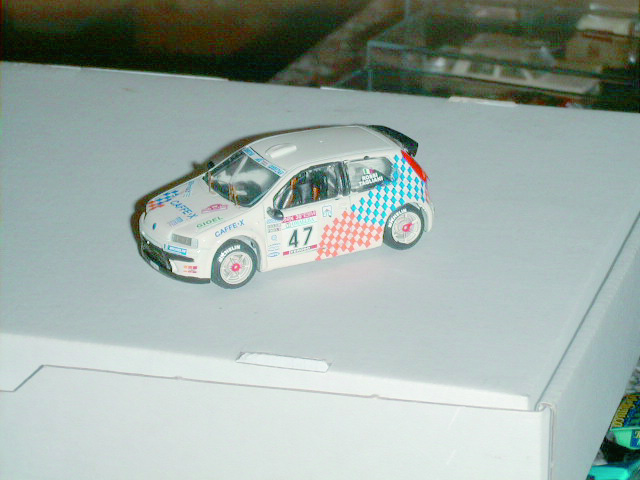 FIAT PUNTO in scala 1:43