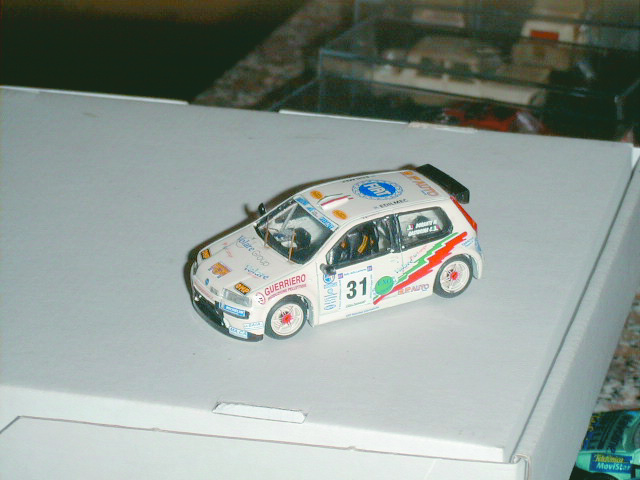 FIAT PUNTO 1:43 scale