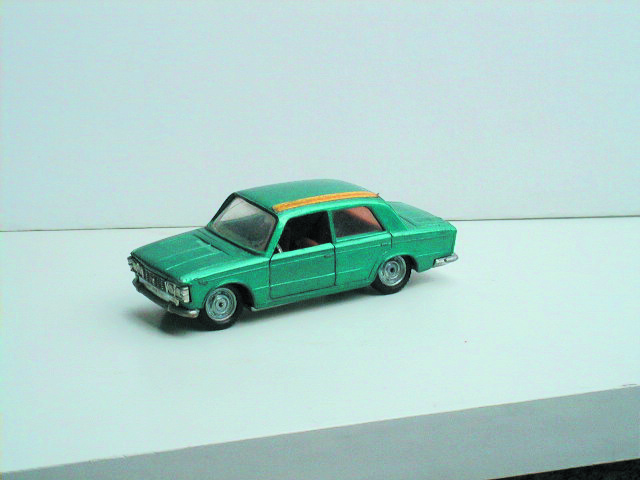 FIAT 125 1:43 scale