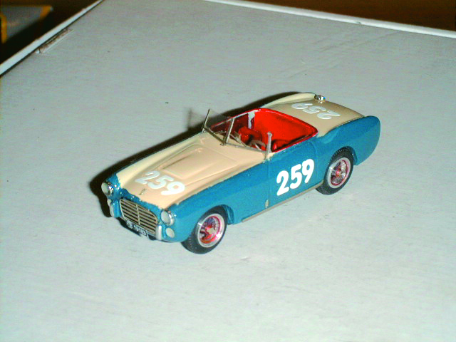 FIAT 1500 1:43 scale