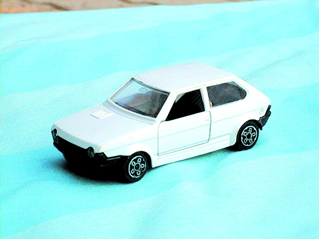 FIAT RITMO 2 PORTE in scala 1:43