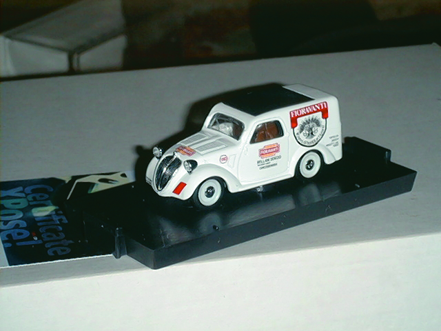 FIAT 500 B FURGONI 1:43 scale