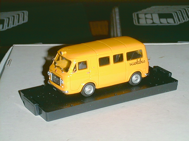 FIAT 238 in scala 1:43