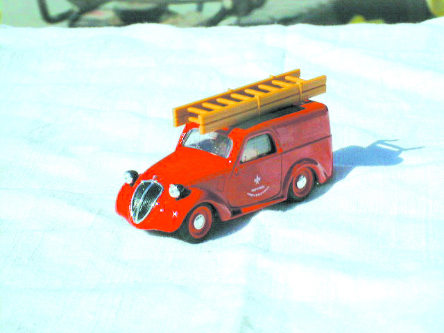 FIAT 500 B FURGONI 1:43 scale
