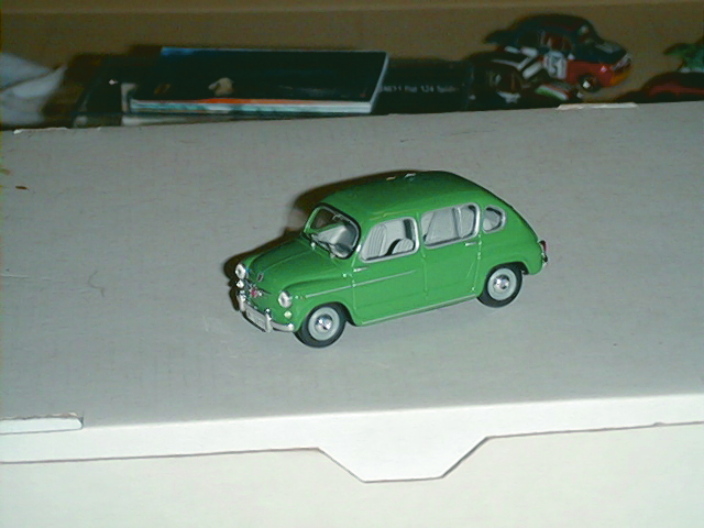 FIAT 800 in scala 1:43