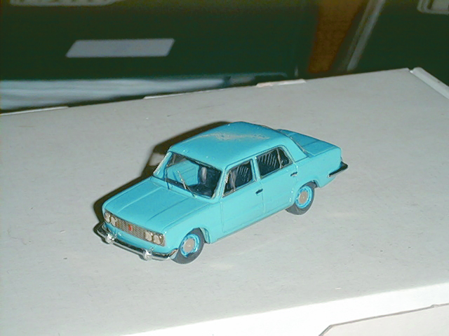 FIAT 124 1:43 scale