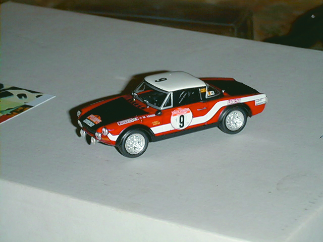 FIAT 124 CABRIO