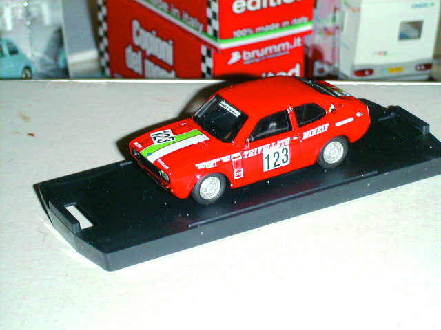 FIAT 128 COUPE' in scala 1:43