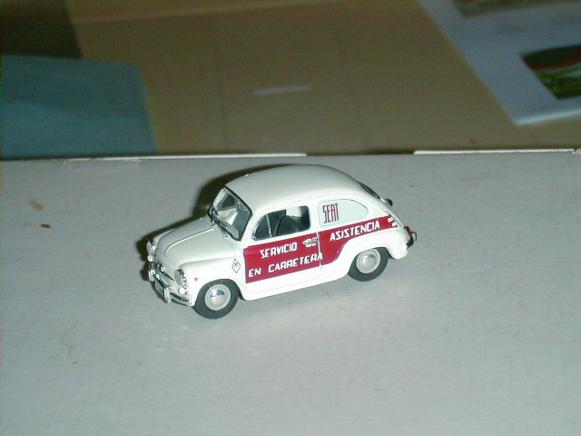 FIAT 600 1:43 scale
